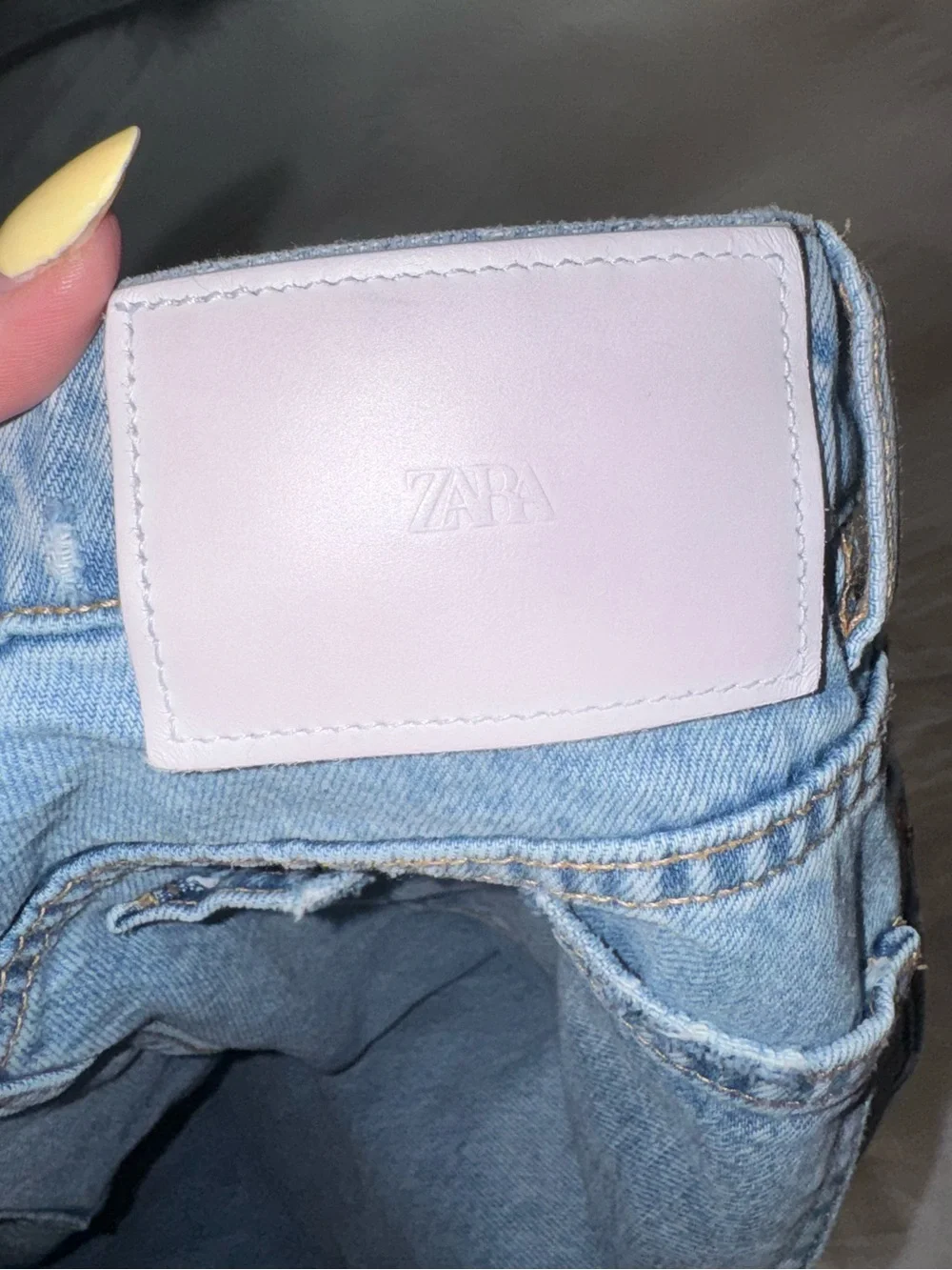 Zara High Waisted Straight-Leg Women's Jeans - Picture 6 of 6
